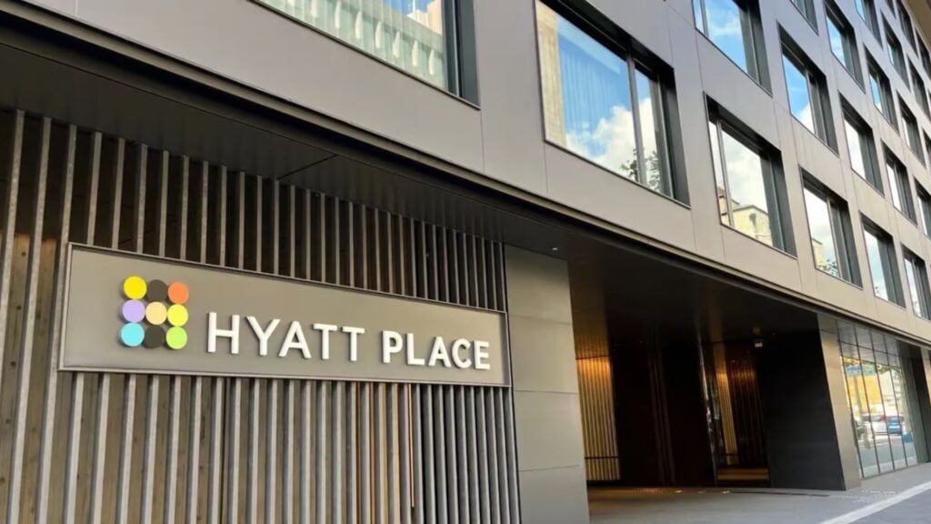 Hyatt Place Kyotoのエントランスと外観
